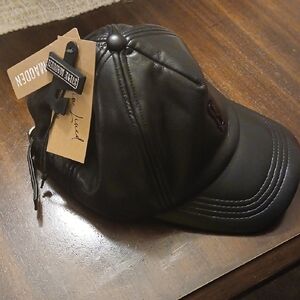 Steve Madden Black Leather Cap